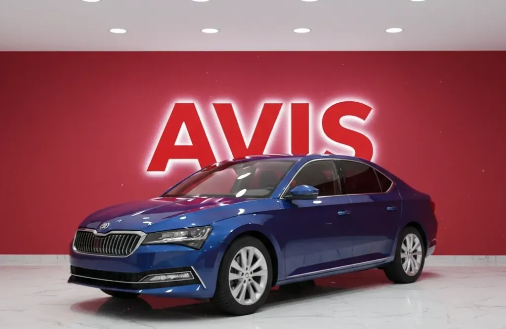 Skoda Superb üst sınıf kurumsal araç kiralama modeli